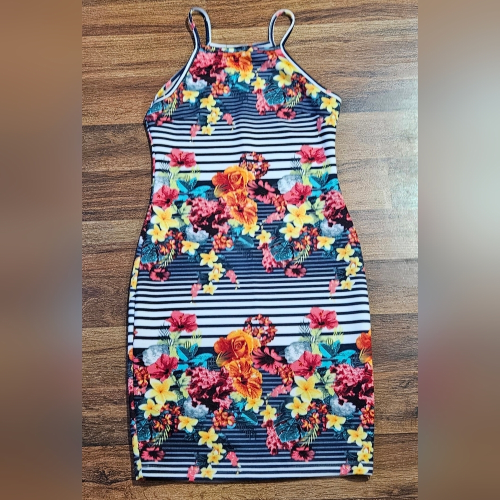 Rue21 Body‎ Con Dress Women's Size Medium Flowers & Navy Blue Strips
